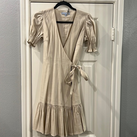 ANTONIO MELANI CREAM WRAP DRESS - Picture 1 of 8